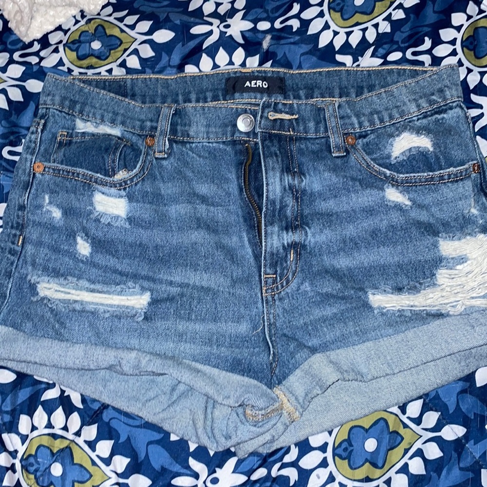 Aero Ripped Mom Short Jean Shorts